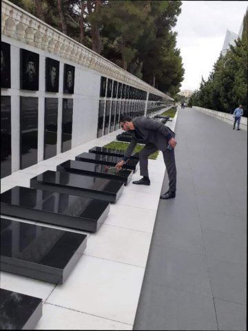 İdman klubunun üzvləri şəhidlərimizi anıb İdman klubunun üzvləri şəhidlərimizi anıb