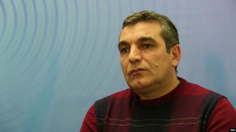 Baş nazir dəyişikliyi birmənalı qarşılanmır Baş nazir dəyişikliyi birmənalı qarşılanmır
