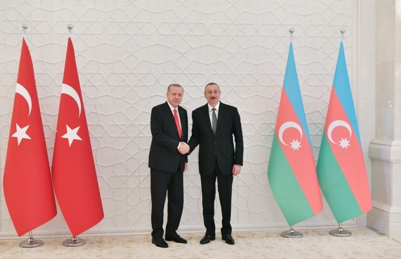 İlham Əliyev Türkiyə prezidenti ilə görüşüb