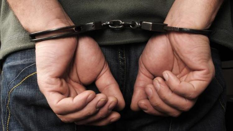 Cəlilabadda kuryoz hadisə: evdən araq oğurlandı Cəlilabadda kuryoz hadisə: evdən araq oğurlandı