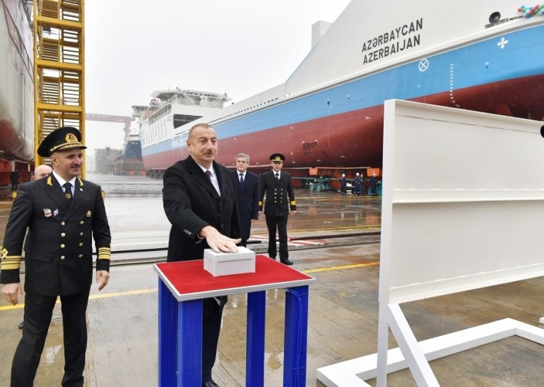 Prezident "Laçın" tankerinin istismara verilməsi mərasimində iştirak edib