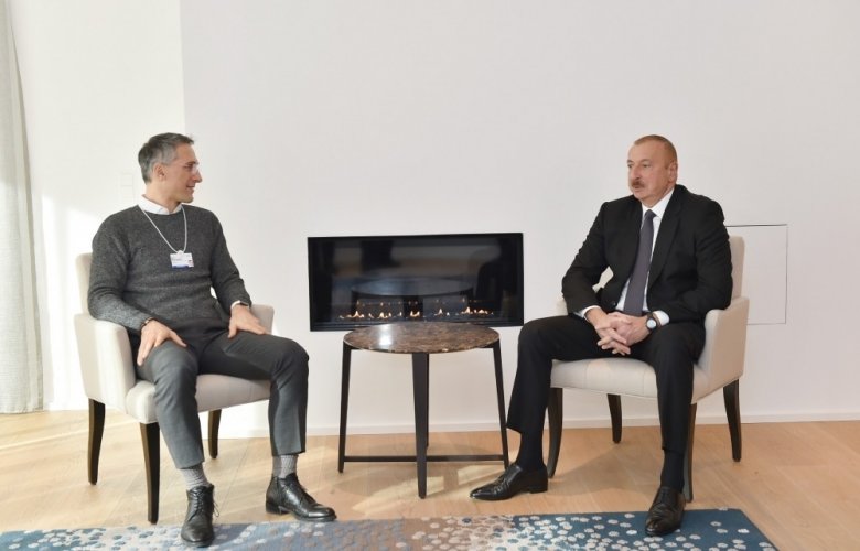 Prezident İlham Əliyev Davosda daha bir şirkət rəhbəri ilə görüşdü