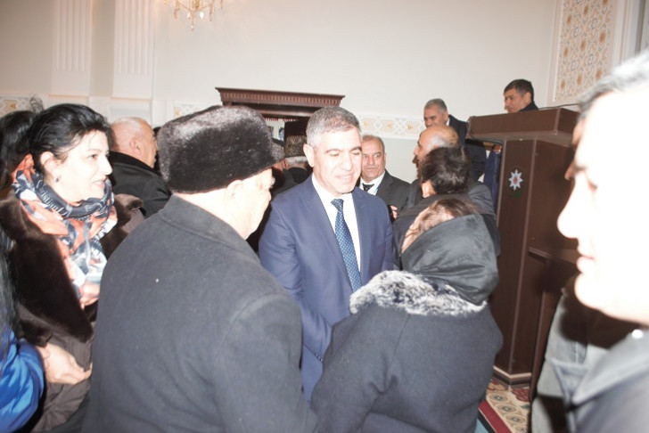 Vüqar Bayramov Füzulidə möhtəşəm kampaniyaya başladı Vüqar Bayramov Füzulidə möhtəşəm kampaniyaya başladı