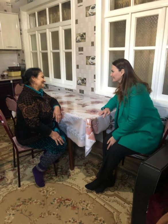 Qənirə Paşayeva şəhid ailələrini və müharibə veteranlarını ziyarət edib Qənirə Paşayeva şəhid ailələrini və müharibə veteranlarını ziyarət edib
