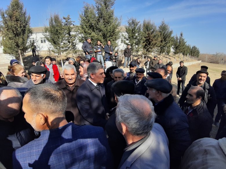 Ziyalılar: “Vüqar Bayramova səs verməklə, Füzulinin inkişafını dəstəkləmiş olacaqsınız” Ziyalılar: “Vüqar Bayramova səs verməklə, Füzulinin inkişafını dəstəkləmiş olacaqsınız”
