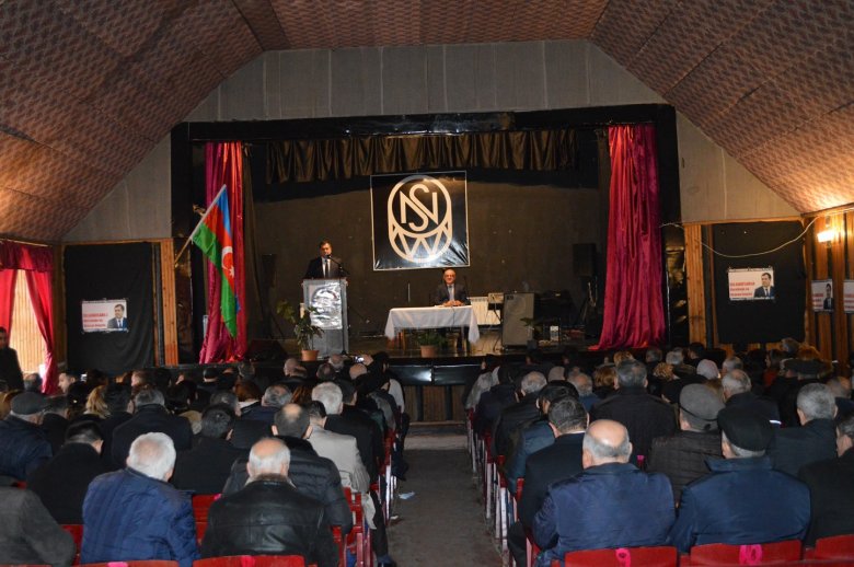 Qüdrət Həsənquliyev seçicilərlə növbəti dəfə görüşüb Qüdrət Həsənquliyev seçicilərlə növbəti dəfə görüşüb