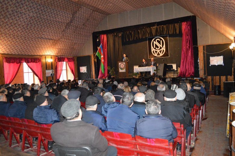 Qüdrət Həsənquliyev seçicilərlə növbəti dəfə görüşüb Qüdrət Həsənquliyev seçicilərlə növbəti dəfə görüşüb