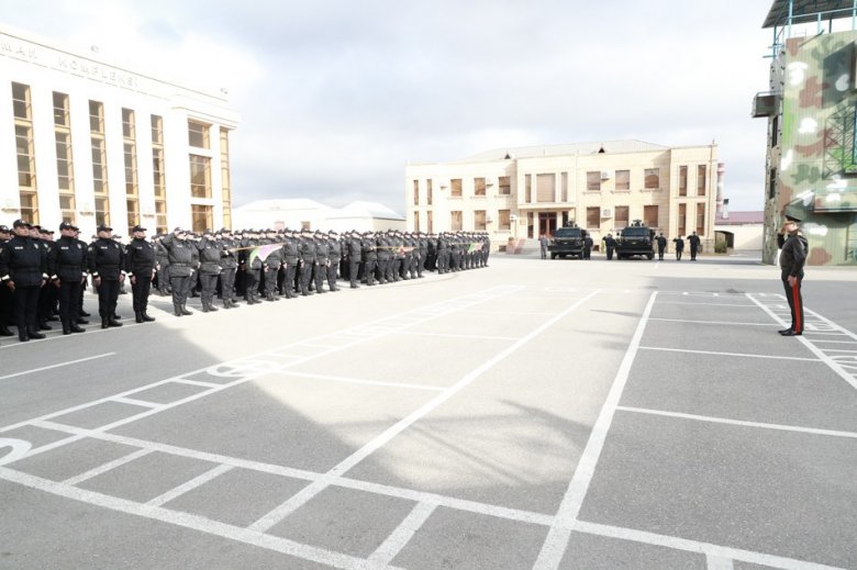 Çevik Polis Alayının geyim forması dəyişdirildi