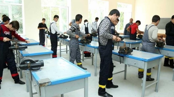 Peşə təhsili müəssisələrinə qəbulun vaxtı açıqlanıb