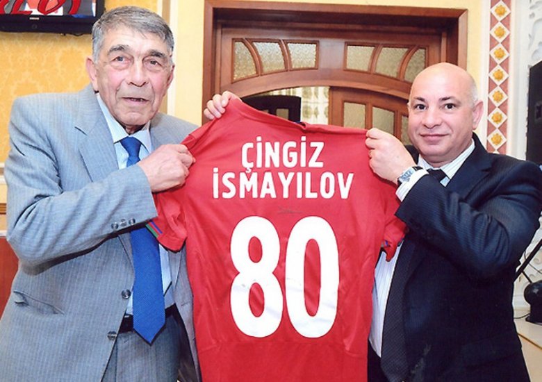 Çingiz İsmayılov: "Azərbaycan futbolunu çox çətin il gözləyir"