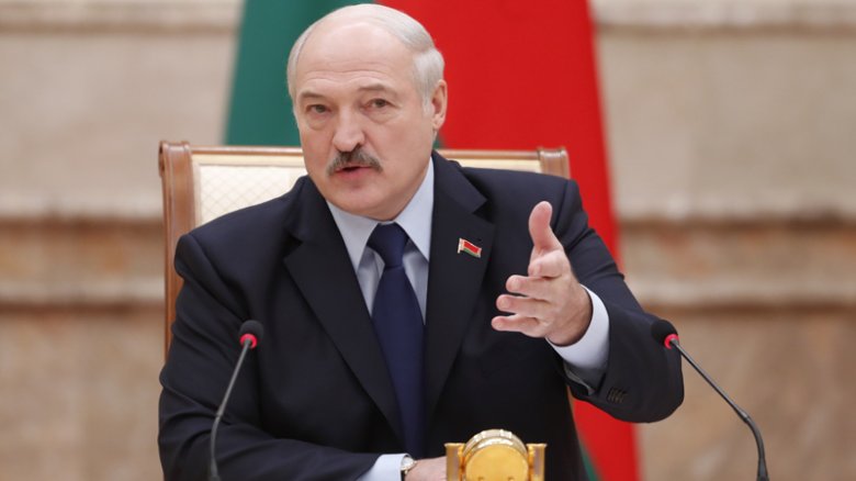 Lukaşenko səlahiyyətlərini bölüşdürməyə hazırdır