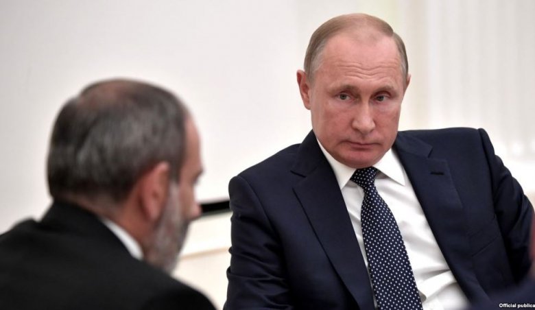Putin Paşinyanla danışdı: "Əməliyyatları dayandırmaq vacibdir"