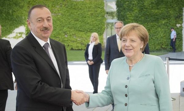 Merkel Prezident İlham Əliyevə zəng edib - Nələr müzakirə olunub?
