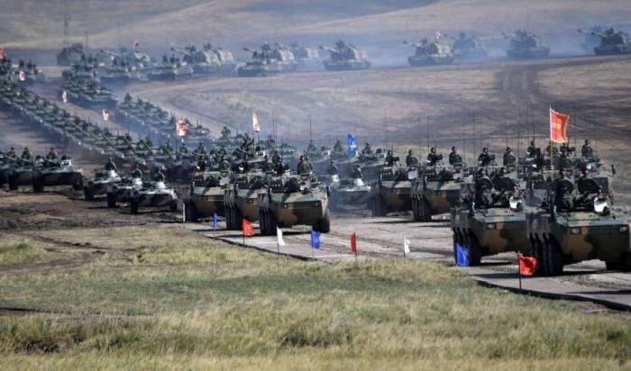 Rusiya ən güclü ordu birləşməsini Krıma göndərib