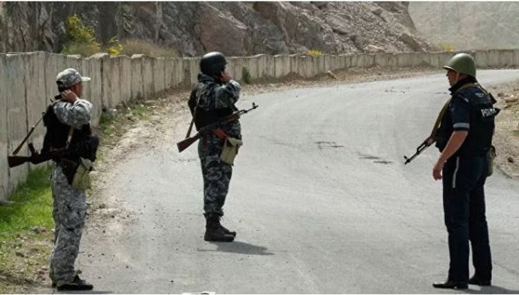 Tacikistanla qarşıdurmada 178 qırğız yaralanıb