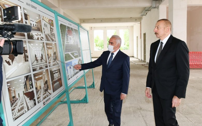 Prezident Naxçıvanda “ASAN xidmət” Mərkəzinin binasının tikintisi ilə tanış olub
