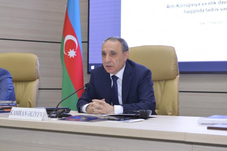 Kamran Əliyev deputata yeni vəzifə verib