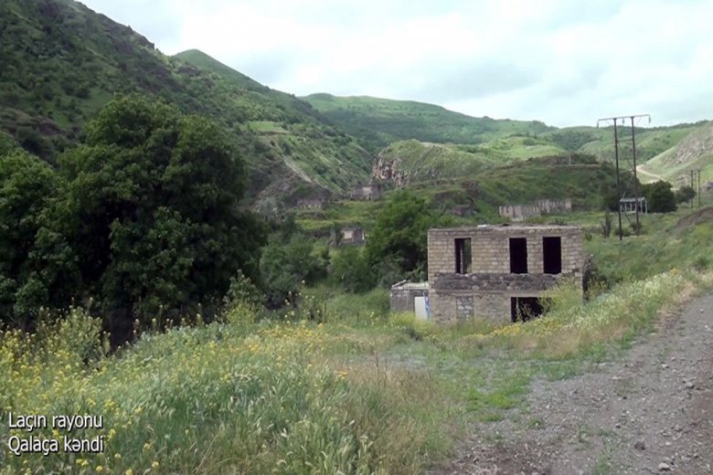 Laçının Qalaça kəndi