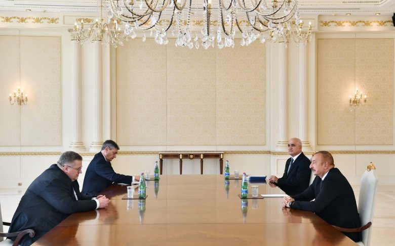 İlham Əliyev Rusiyanın Baş nazirinin müavinini qəbul edib