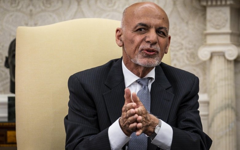 Əfqanıstan prezidenti istefa verir, hakimiyyət dinc yolla “Taliban”a ötürülür