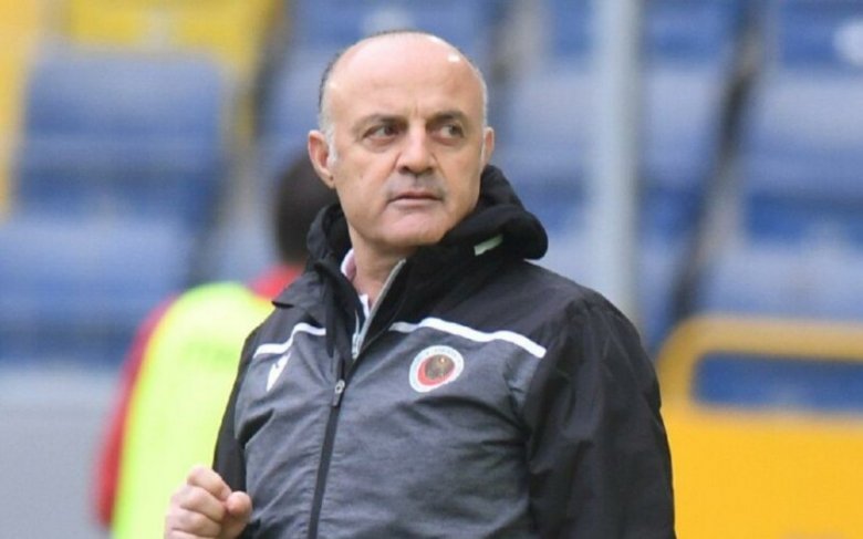 "Bursaspor" yeni baş məşqçisi ilə anlaşıb