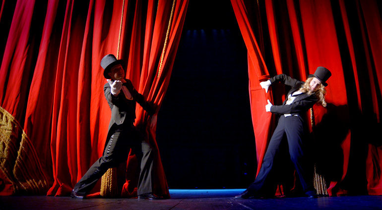 Şah Mat Teatrı mövsümü “Stullar”la açacaq