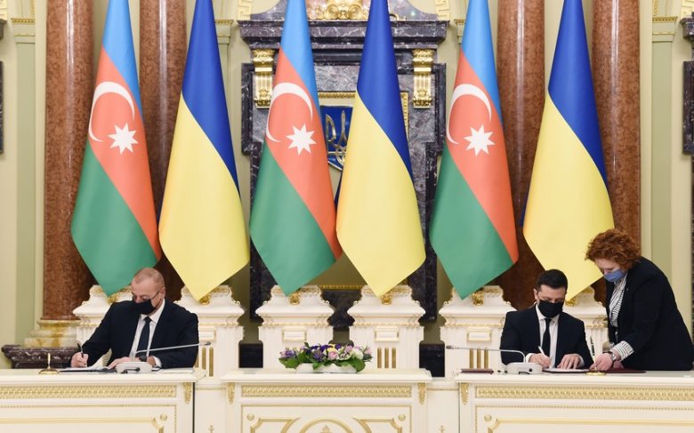 Azərbaycan və Ukrayna arasında əlavə sənədlər imzalanıb - Prezidentlərdən birgə açıqlamalar