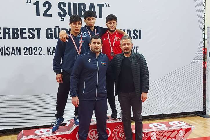 Güləşçilərimiz Türkiyədən 10 medalla qayıdır
