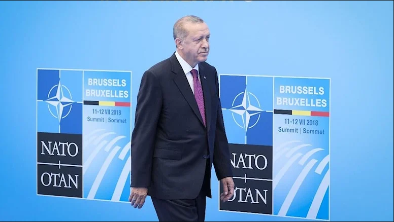 Dünya Türkiyənin ayağına gəlir: iki ölkənin NATO-ya üzvlüyü qarşılığında Ankara nələri tələb edir?