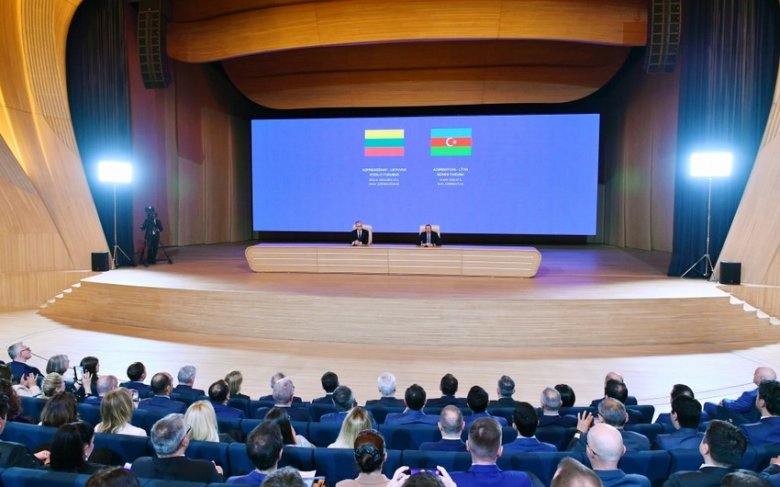 Azərbaycan-Litva biznes forumunda yeni sənədlər imzalanıb, prezidentlər yeni mesajlar verib