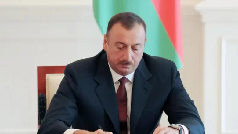 Prezident İlham Əliyev əfv sərəncamı imzalayıb