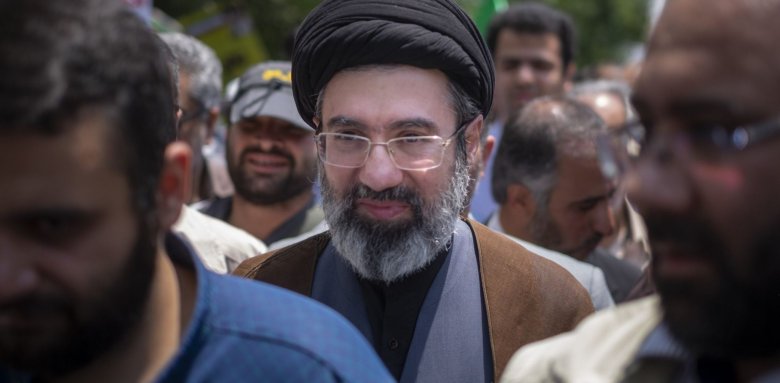 İslam Respublikası, yoxsa İslam Monarxiyası? - İranda hakimiyyətin atadan oğula keçmə ehtimalı var