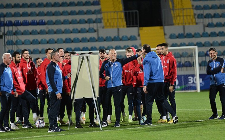 İki futbolçu oyundan əvvəl Azərbaycan yığmasından kənarlaşdırılıb