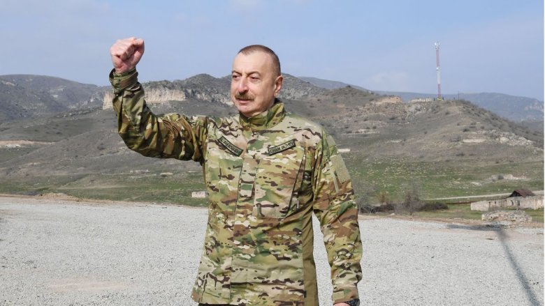 İlham Əliyev: "Murovdan Araz çayına qədər əlverişli mövqelərdəyik"