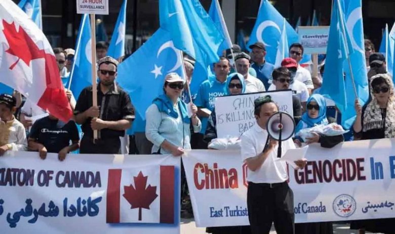 Kanada deportasiya təhlükəsi olan uyğurlara qapı açır