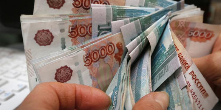 Azərbaycan bankları rus rublunu dəyişməkdən imtina edir