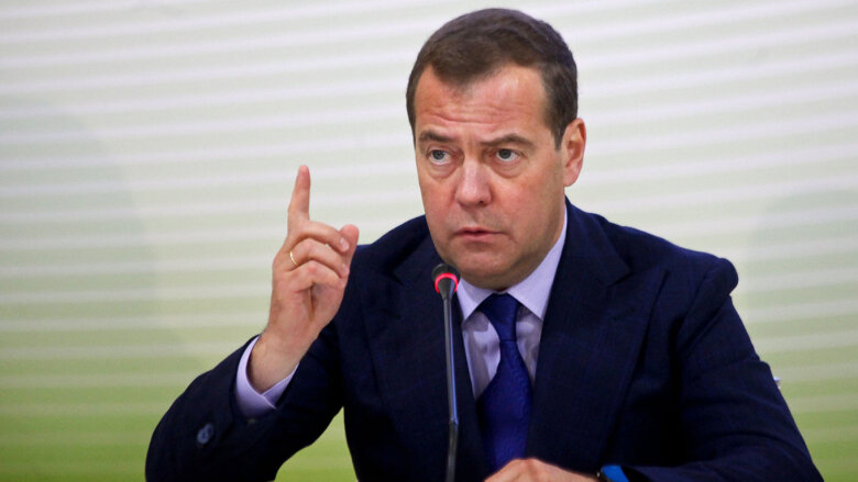 Medvedev: “Qərb münaqişənin sona çatmasında maraqlı deyil”