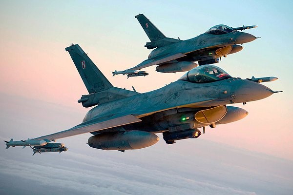 Kiyev Qərbdən “F-16”-lar tələb edir
