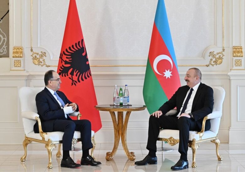 İlham Əliyev Albaniya prezidenti ilə görüşüb