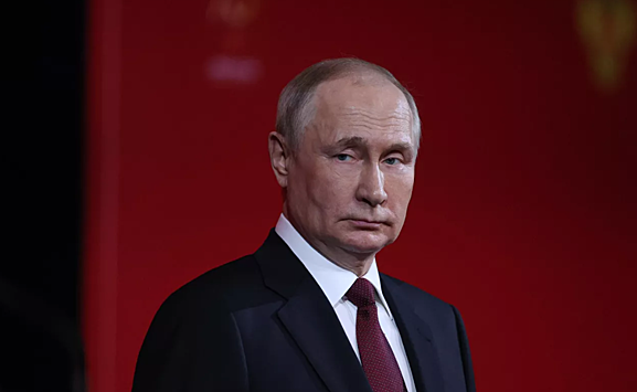 Putin: “Qərb indi özü darıya möhtac qalıb”