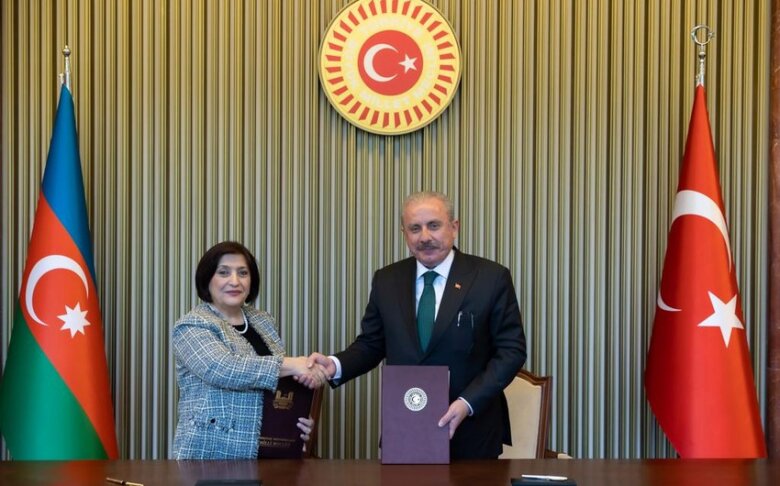 Azərbaycan və Türkiyə parlamentləri arasında əməkdaşlıq sazişi imzalanıb