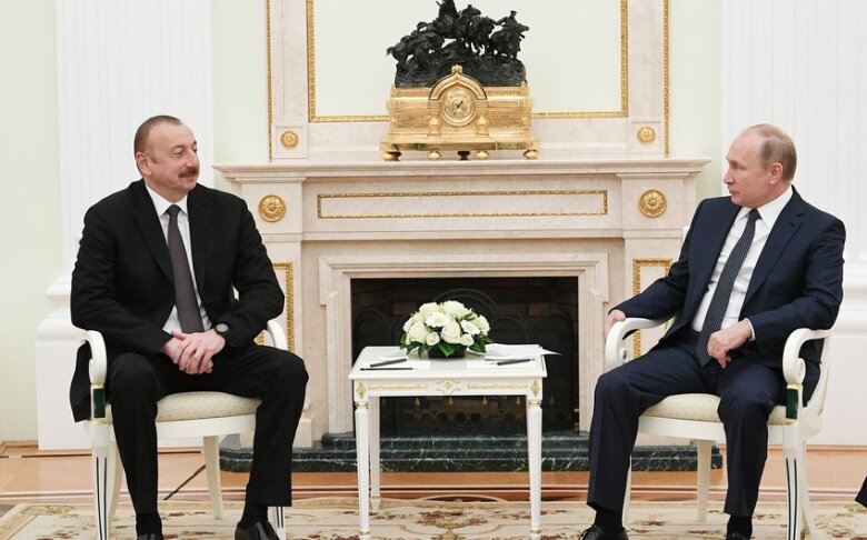 İlham Əliyev Moskvada Vladimir Putinlə görüşüb