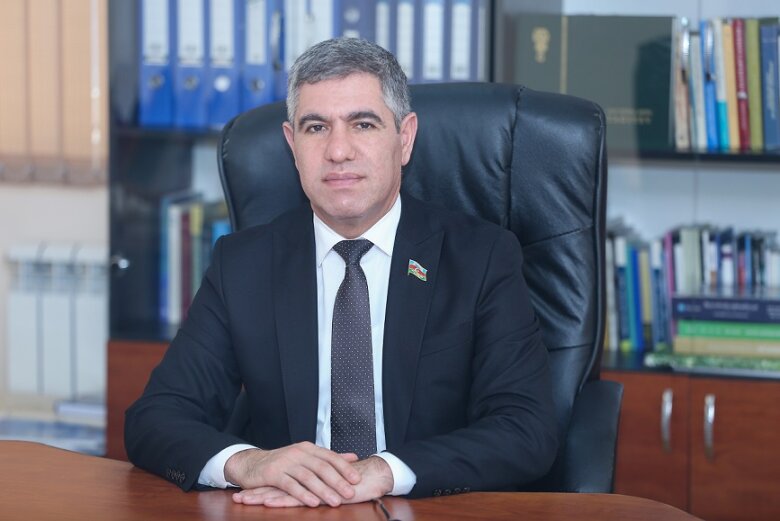 Vüqar Bayramov: "Bankda olan 70 milyon manata yaxın əmanət sığortalanmayıb"
