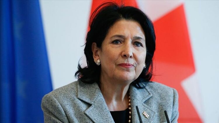 Gürcüstan parlamenti prezidentin impiçment proseduruna başlayıb