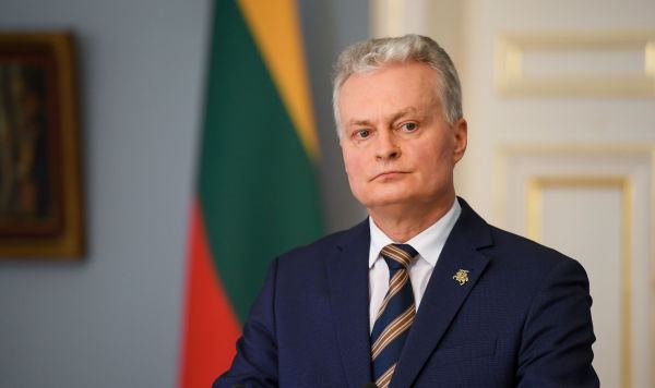 Litva prezidenti: Ukraynadakı korrupsiya silah tədarükünü ləngidir