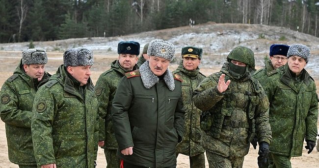 Belarus ordusu döyüşə hazırlaşır