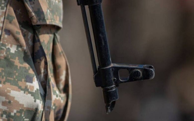 Ermənistanda 4 hərbi hissə komandirinə cinayət işi açılıb