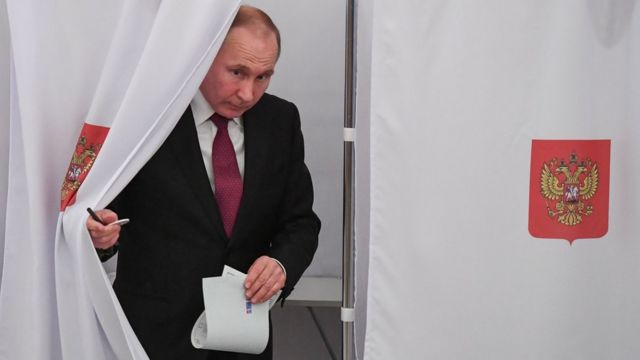 Putin prezident seçkilərinə hazırlaşır, amma…