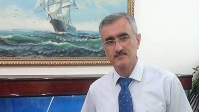Yerlə göyün arasında...