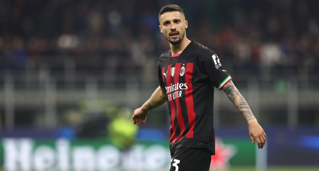 "Fənərbağça" "Milan"ın futbolçusunu transfer edib